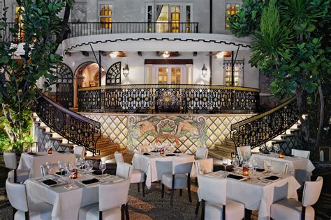 gianni versace restaurant